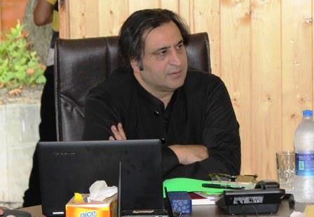 Sajad Lone assures bereaved families of full support